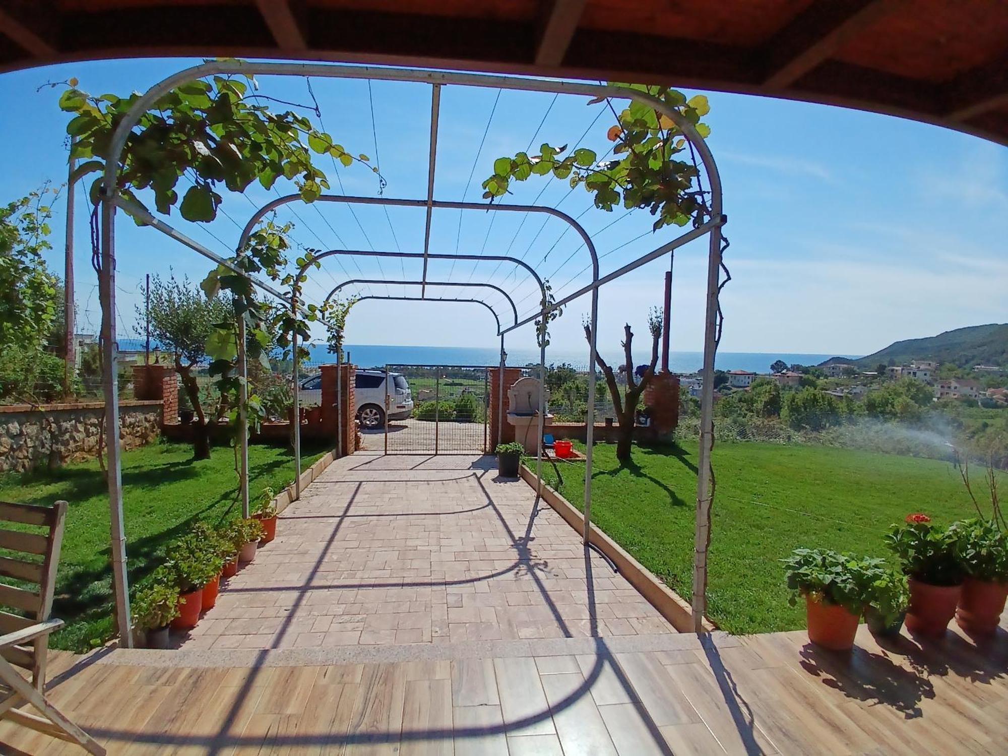 Sol Apartments Gjiri Lalzit Durrës 外观 照片
